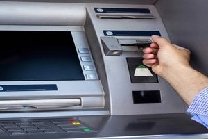 مشکل کمبود اسکناس در برخی خودپرداز‌ها حل شد/ شعب کشیک ۵ بانک دولتی امروز باز هستند 